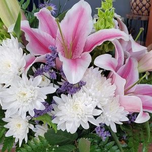 Meet your Posher, April